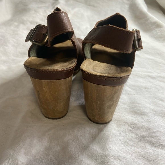El Naturalista leather stacked wooden heel open toe shoes in cognac size 40 - Picture 5 of 5